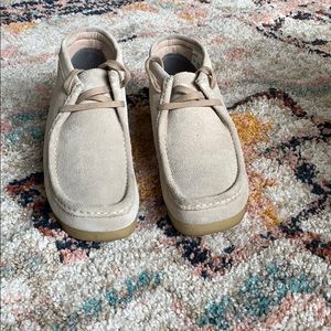 Clark’s Stinson Hi - Sand Suede - US11